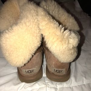 Uggs button boots size 5